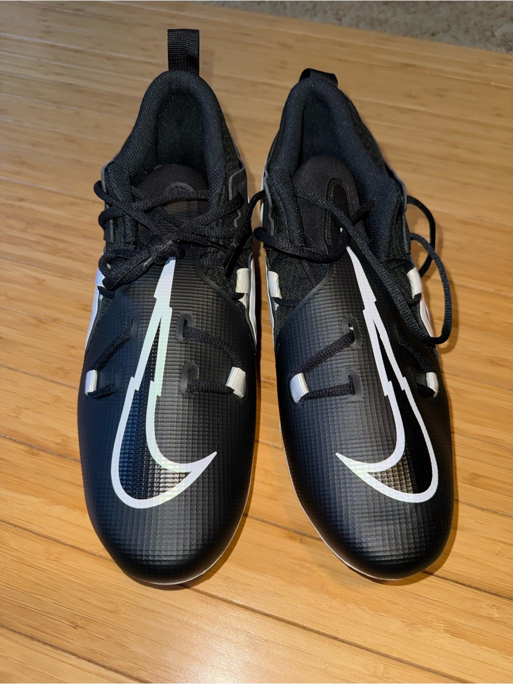 Nike Alpha Menace Pro 3 Football Cleats
